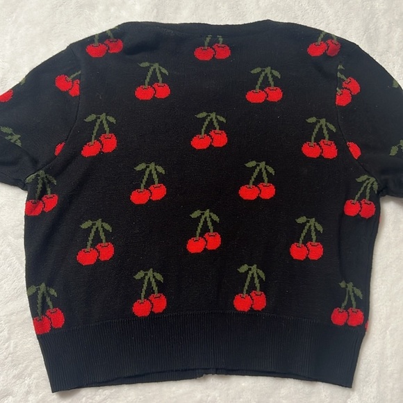 Riverdale Cherry Intarsia Cardigan Sz S - Picture 12 of 15